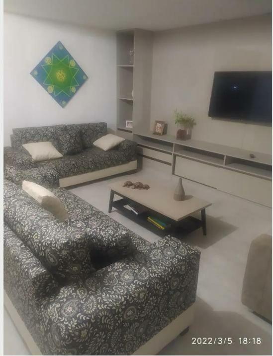 Excelente Casa Com Piscina Villa กามาซารี ภายนอก รูปภาพ